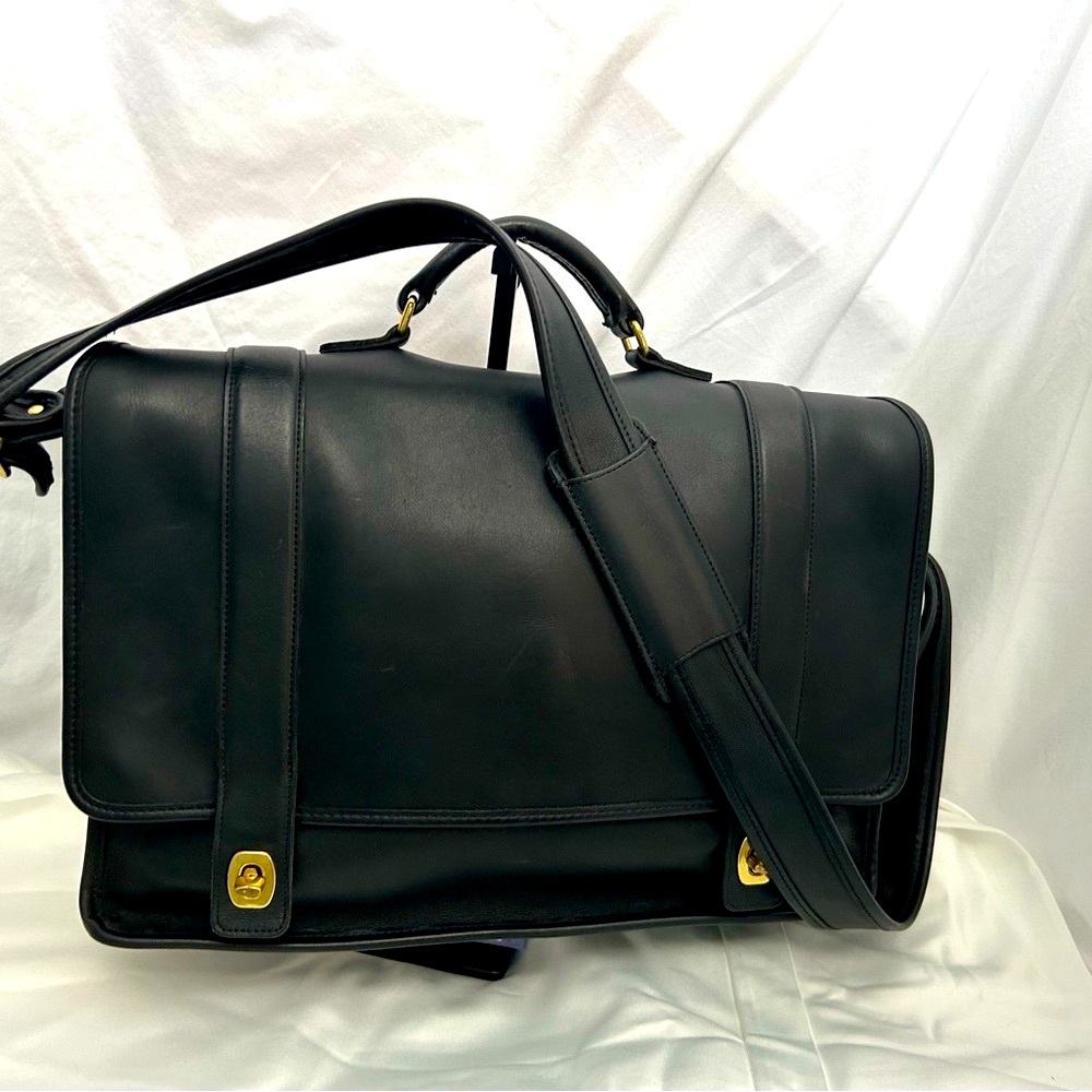 Vintage Coach laptop sling J7C-5274